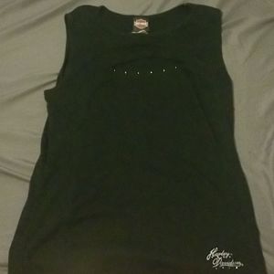 Sleeveless Harley Davidson shirt